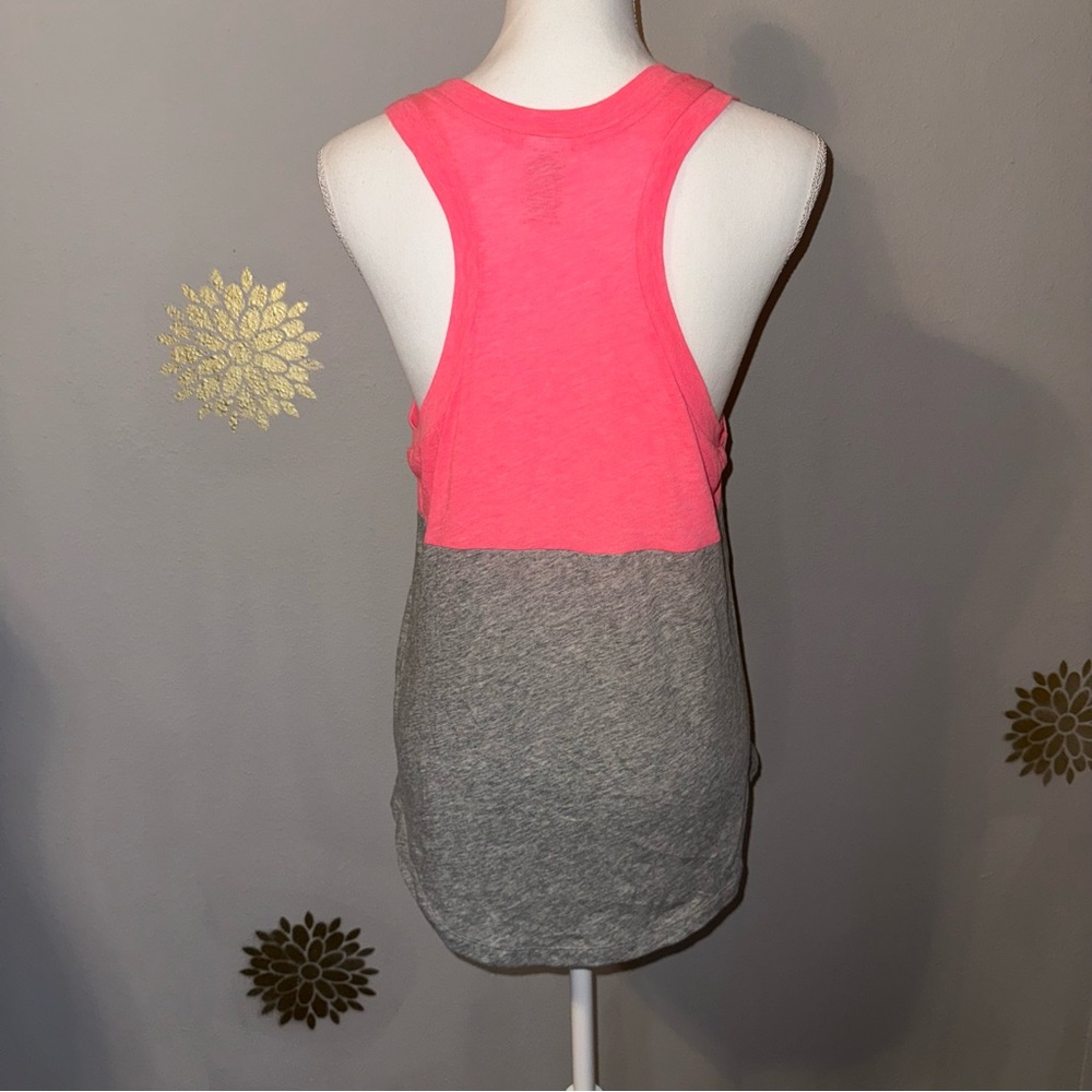 Victoria’s Secret “Pink” Hot Pink/Gray Gold Sequins Ladies Small Tank Top Bling‎ - Picture 4 of 10